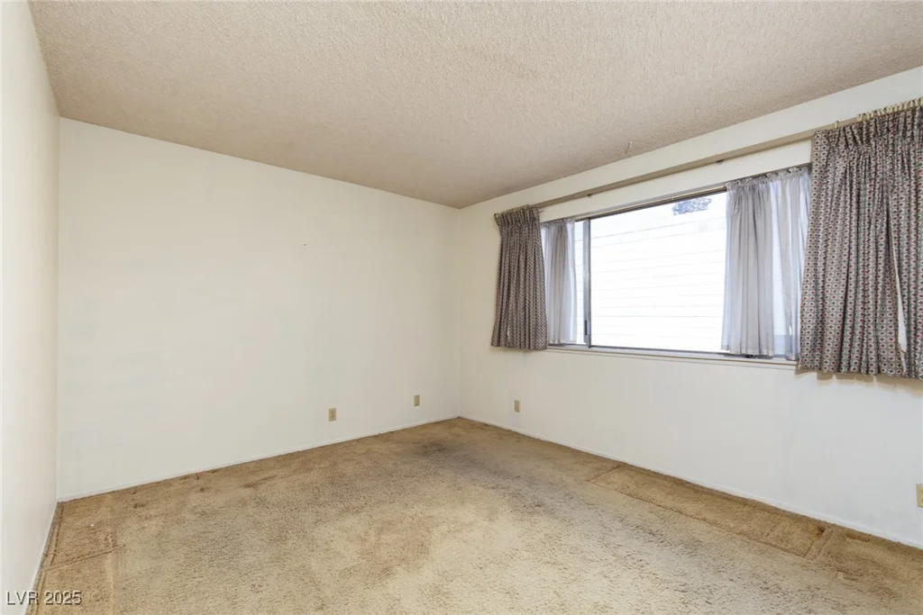 3871 Sinclair, Las Vegas, NV 89121