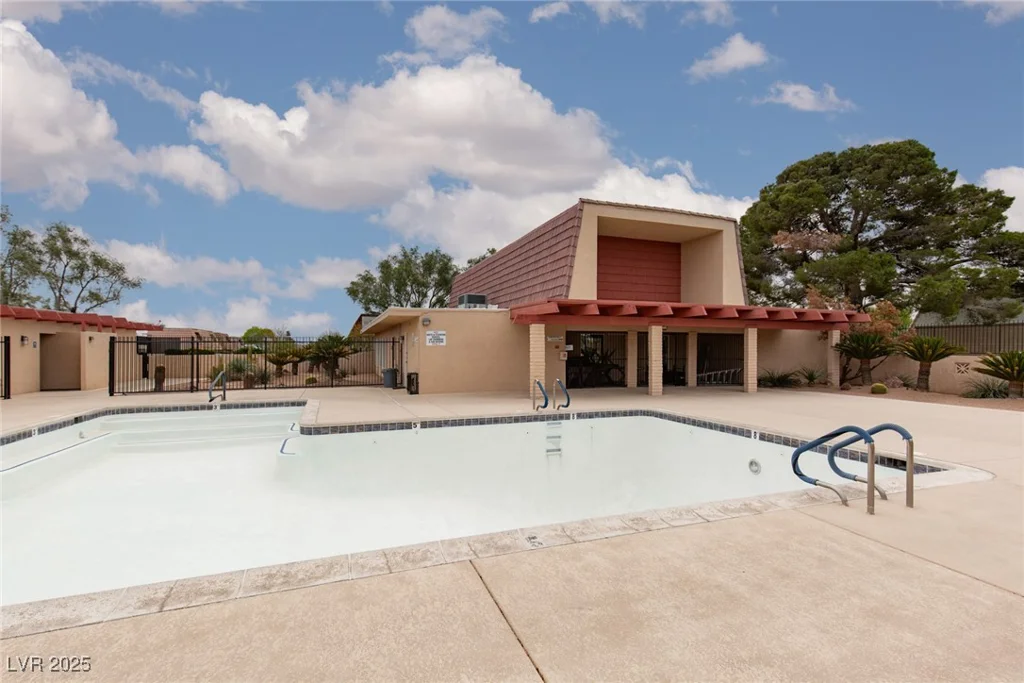 3871 Sinclair, Las Vegas, NV 89121
