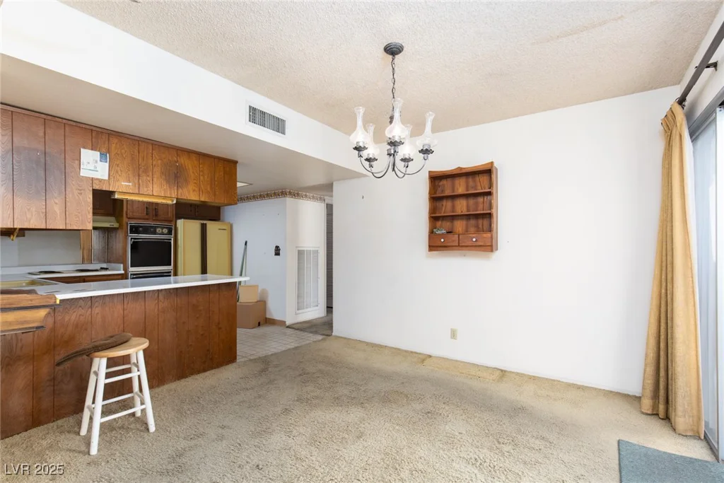 3871 Sinclair, Las Vegas, NV 89121