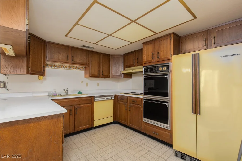 3871 Sinclair, Las Vegas, NV 89121