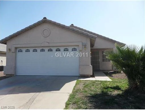 2242 Glastonbury Thorn, North Las Vegas, NV 89032
