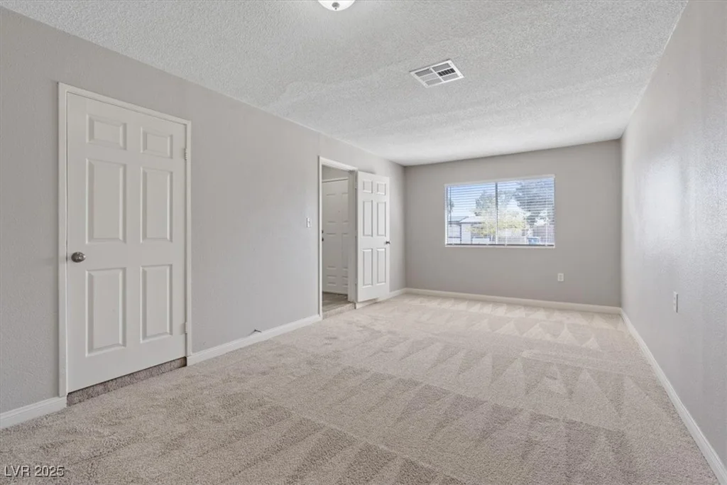4562 Scott, Las Vegas, NV 89102