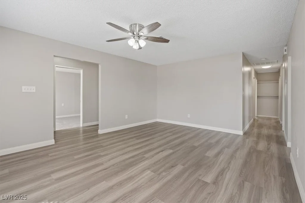 4562 Scott, Las Vegas, NV 89102