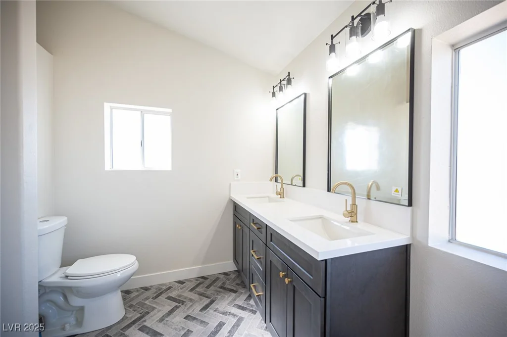 240 Hallsway, Pahrump, NV 89048