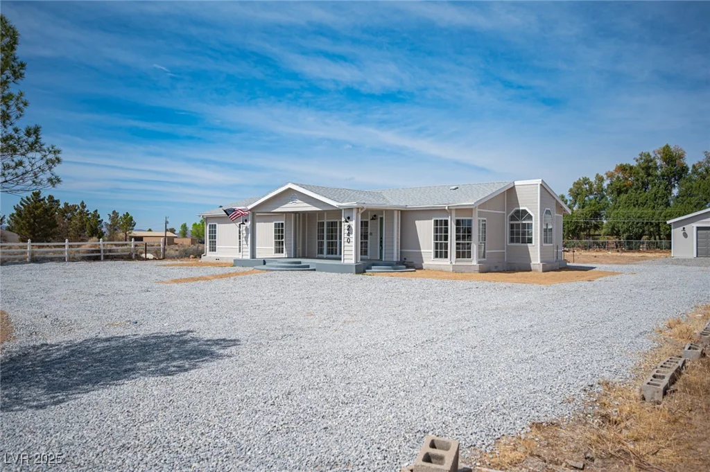 240 Hallsway, Pahrump, NV 89048