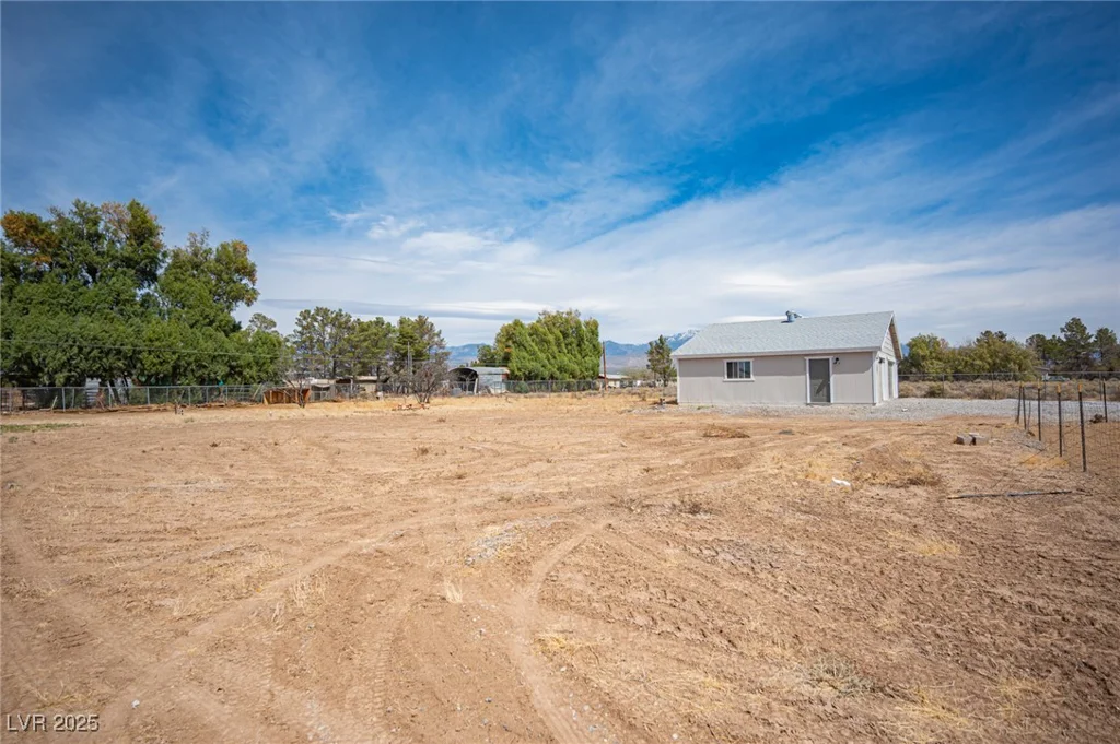 240 Hallsway, Pahrump, NV 89048
