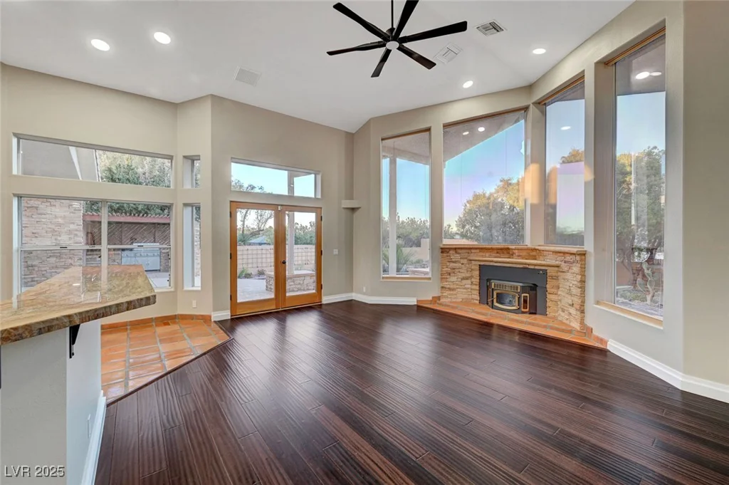 8470 Pioneer, Las Vegas, NV 89113