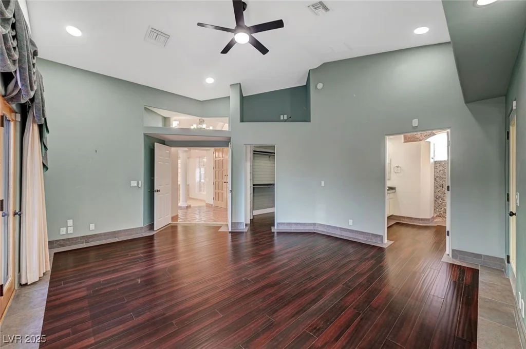 8470 Pioneer, Las Vegas, NV 89113