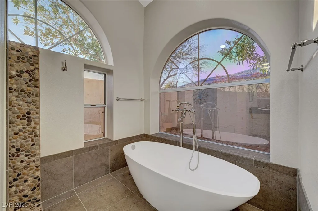 8470 Pioneer, Las Vegas, NV 89113