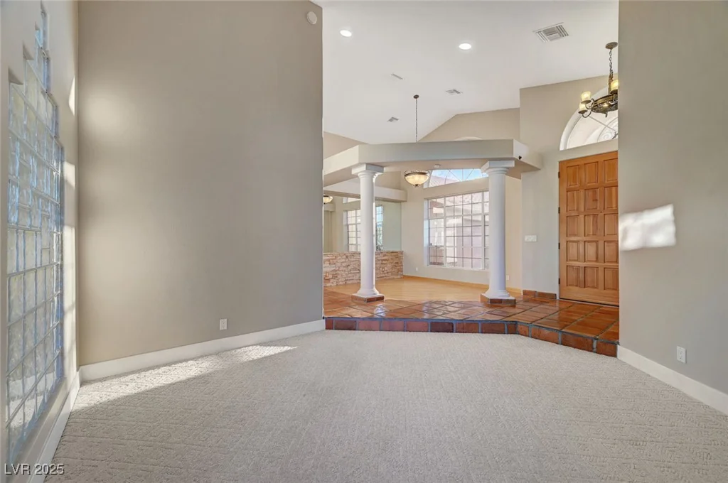 8470 Pioneer, Las Vegas, NV 89113