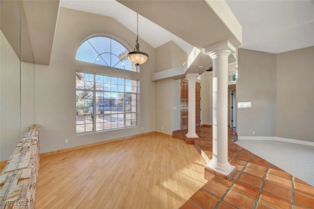 8470 Pioneer, Las Vegas, NV 89113