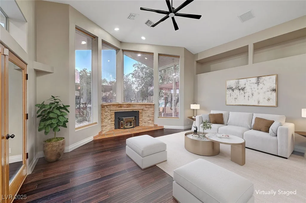 8470 Pioneer, Las Vegas, NV 89113