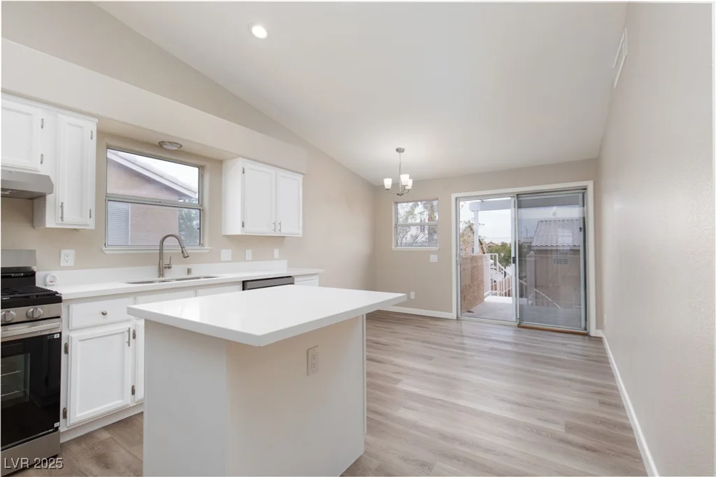 8008 Draco, Las Vegas, NV 89128