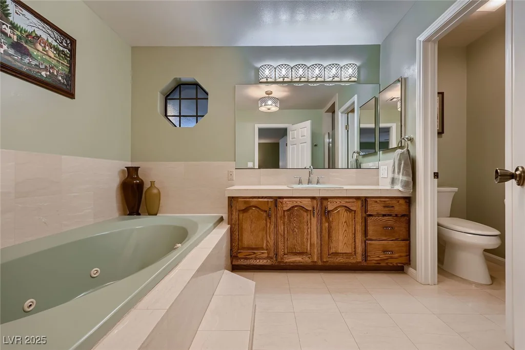 2721 Family, Las Vegas, NV 89117