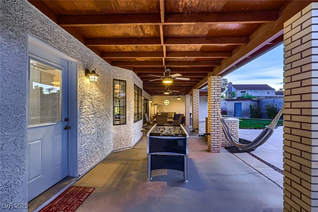 2721 Family, Las Vegas, NV 89117