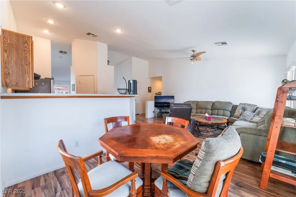 2117 Mountain Sunset, North Las Vegas, NV 89031