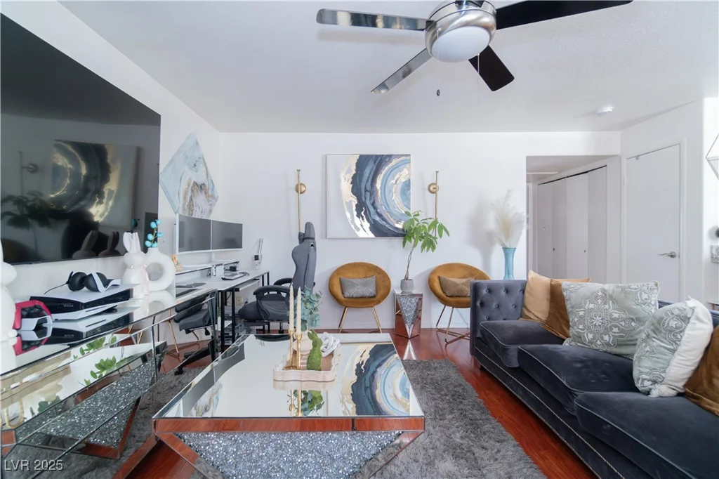 8410 Eldora, Las Vegas, NV 89117