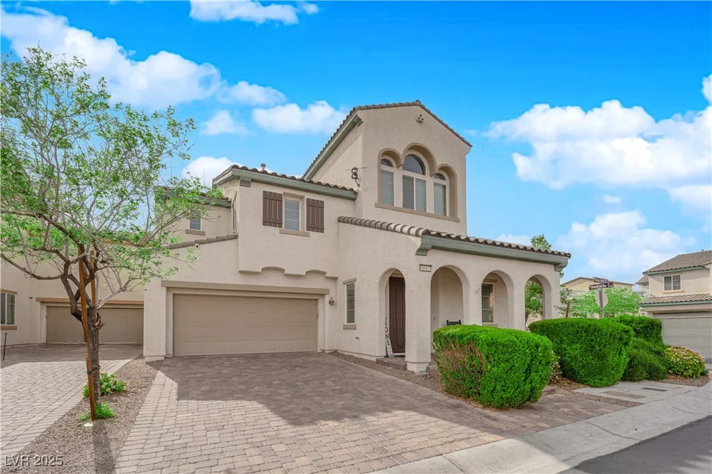 6647 Rego Park, Las Vegas, NV 89166