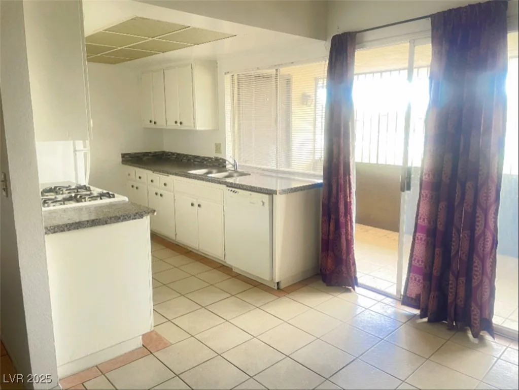 1440 Vegas Valley, Las Vegas, NV 89169