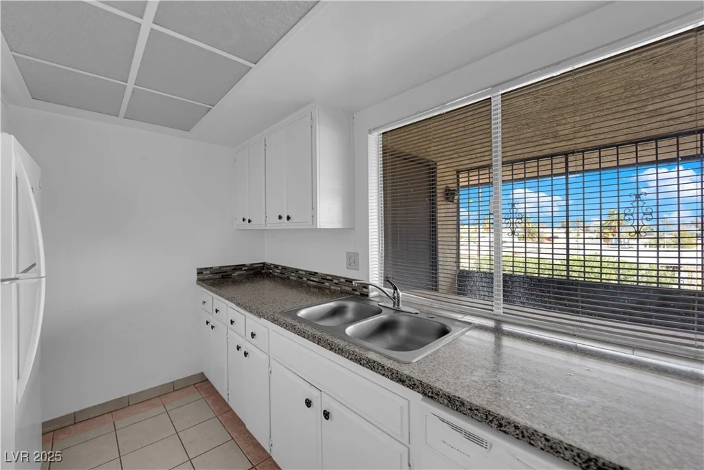 1440 Vegas Valley, Las Vegas, NV 89169