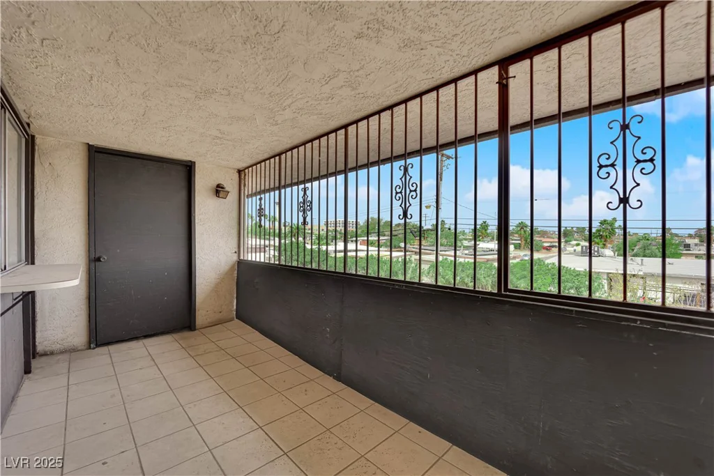 1440 Vegas Valley, Las Vegas, NV 89169