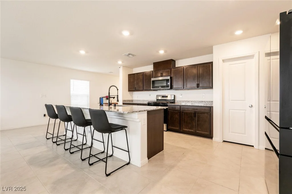 9526 Granville Bridge, Las Vegas, NV 89139