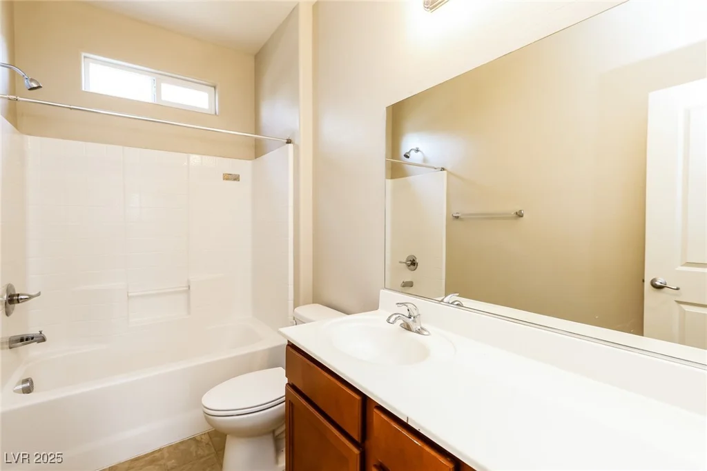 6856 Council Heights, Las Vegas, NV 89142