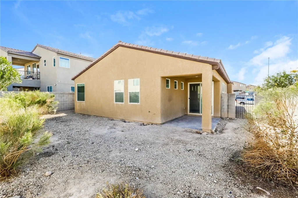 6856 Council Heights, Las Vegas, NV 89142