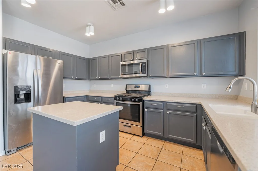 5100 Amethyst Creek, Las Vegas, NV 89131
