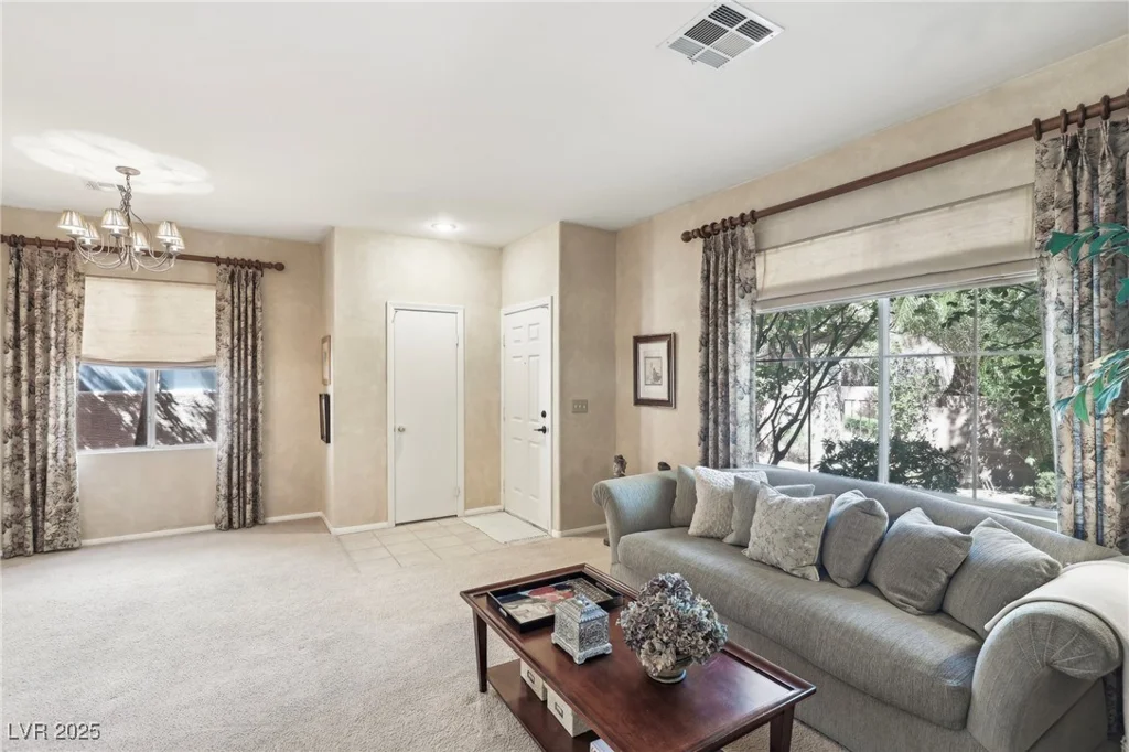 9908 Camino Loma Verde, Las Vegas, NV 89117