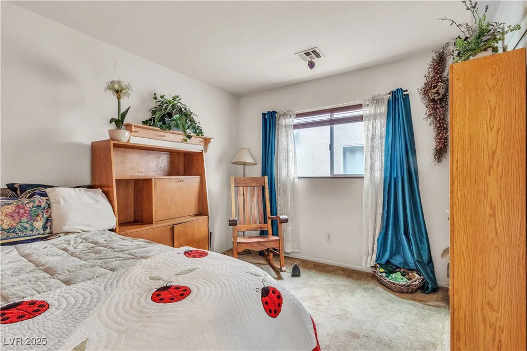 5050 Secret Rock, Las Vegas, NV 89122