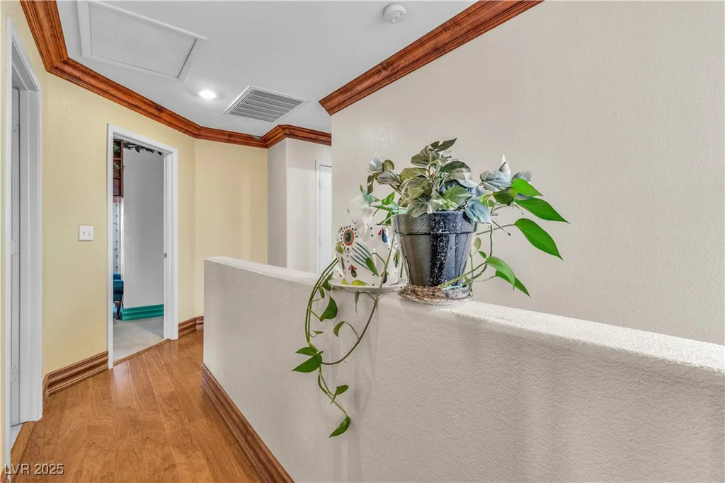 5050 Secret Rock, Las Vegas, NV 89122