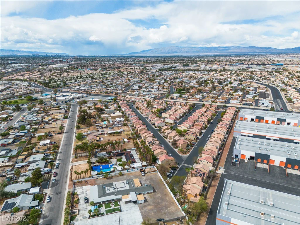 5050 Secret Rock, Las Vegas, NV 89122