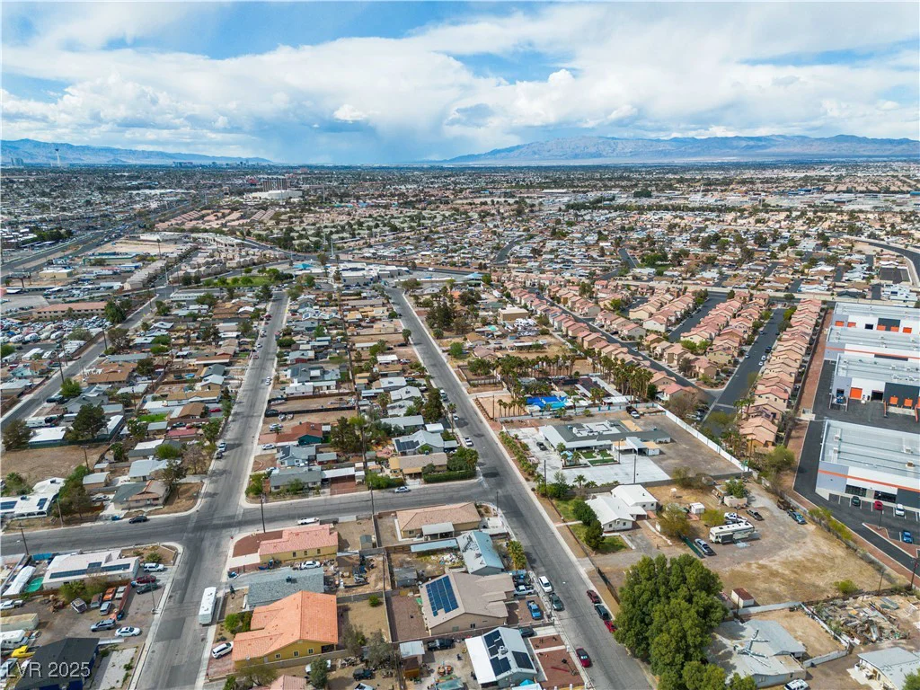 5050 Secret Rock, Las Vegas, NV 89122