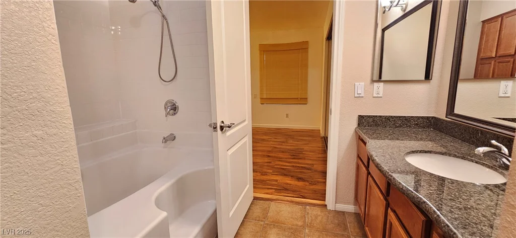 3145 Flamingo, Las Vegas, NV 89121