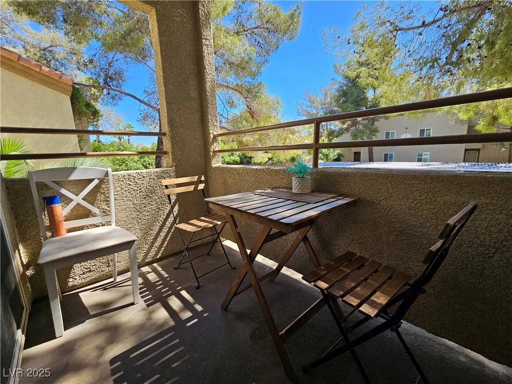 3145 Flamingo, Las Vegas, NV 89121