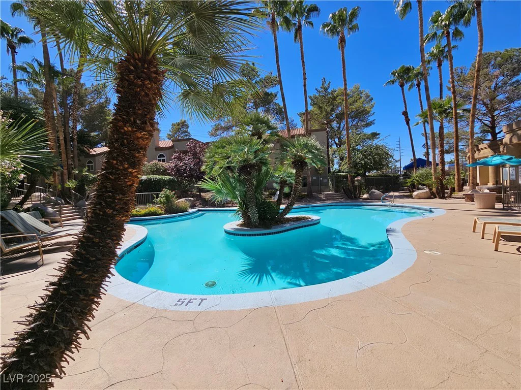 3145 Flamingo, Las Vegas, NV 89121