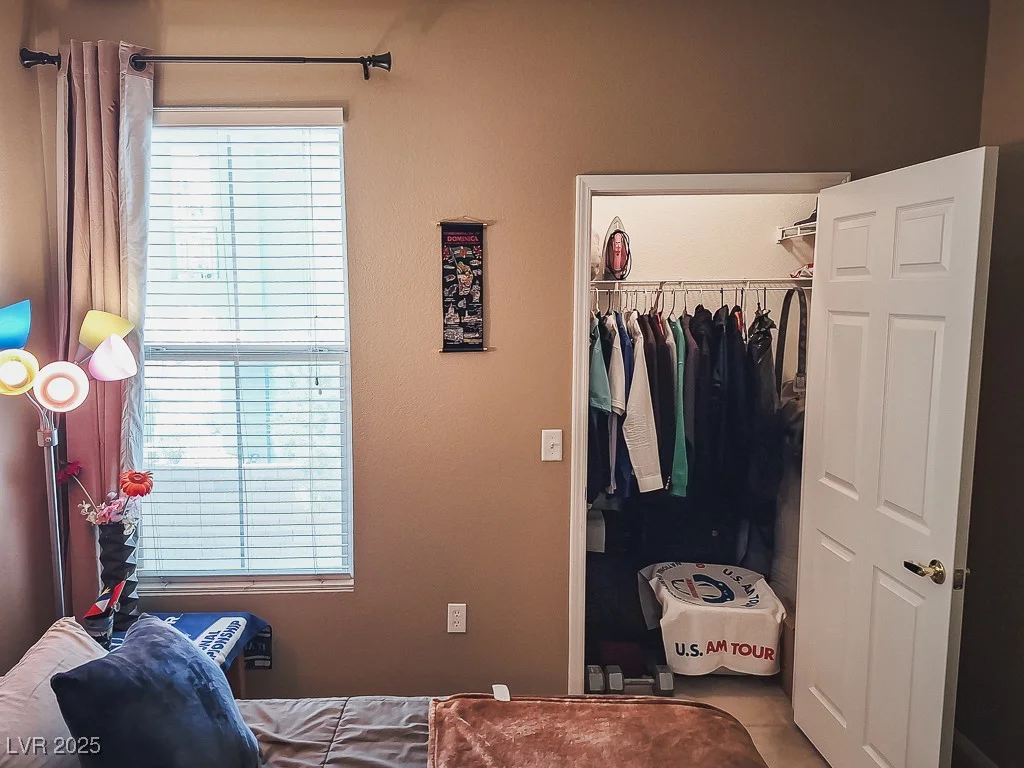 10001 Peace, Las Vegas, NV 89147