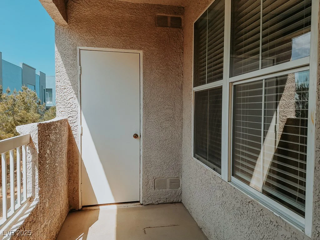 10001 Peace, Las Vegas, NV 89147
