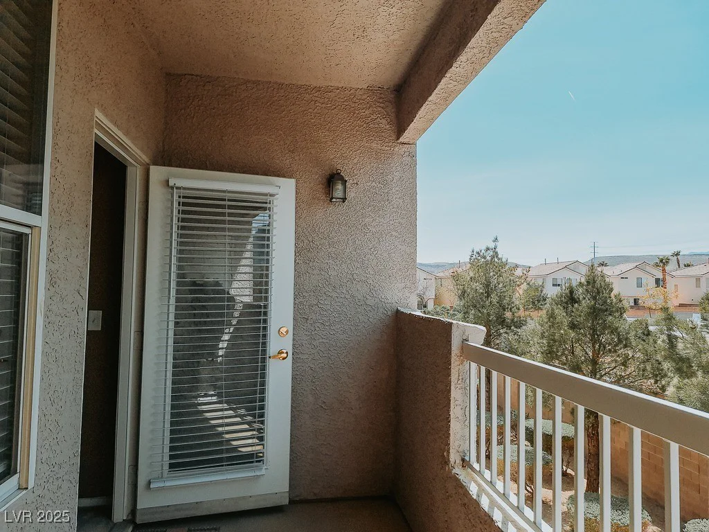 10001 Peace, Las Vegas, NV 89147