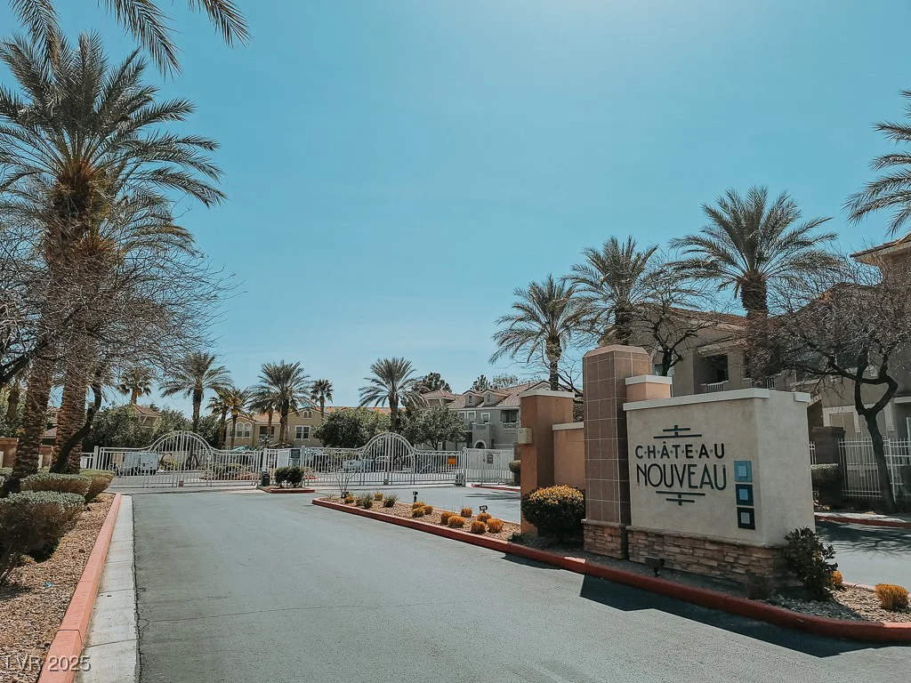 10001 Peace, Las Vegas, NV 89147