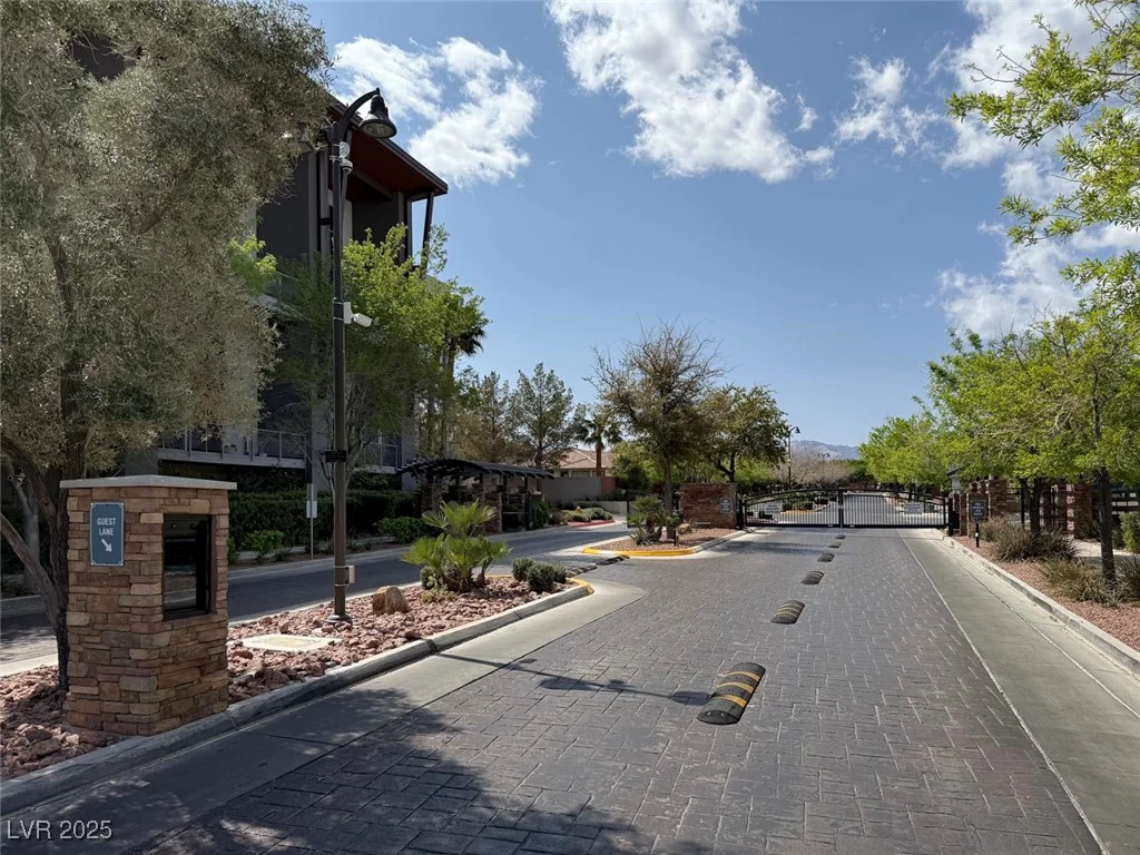 1136 Jamesbury, Las Vegas, NV 89135