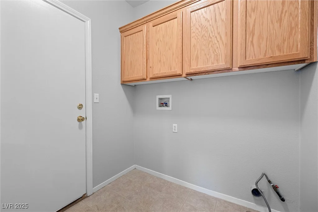 9107 Wine Cellar, Las Vegas, NV 89148