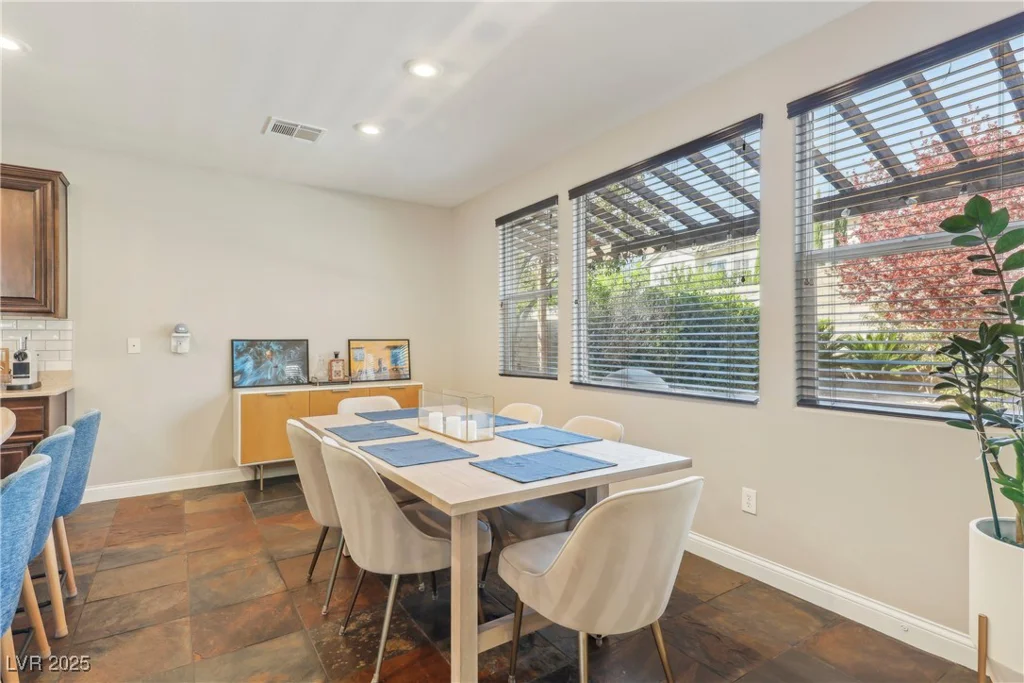605 Bachelor Button, Las Vegas, NV 89138