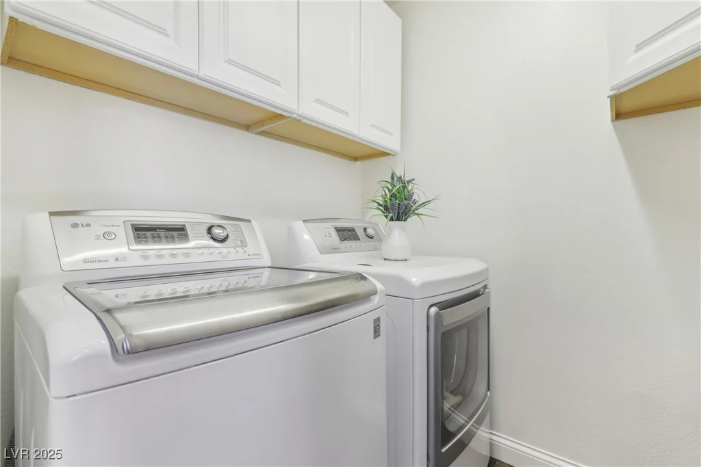 605 Bachelor Button, Las Vegas, NV 89138