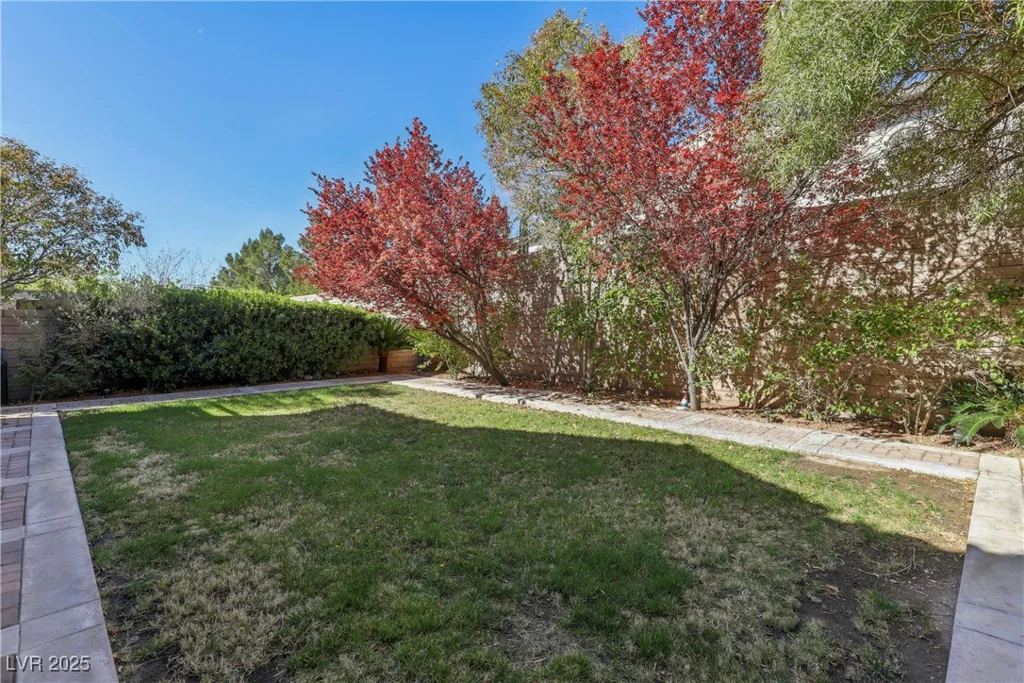 605 Bachelor Button, Las Vegas, NV 89138