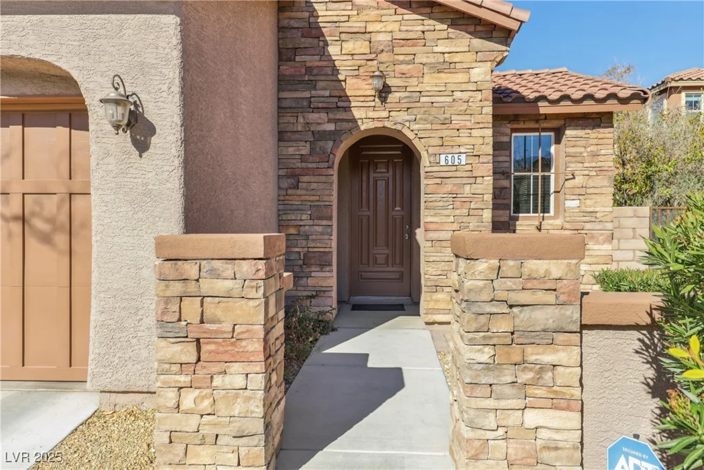 605 Bachelor Button, Las Vegas, NV 89138