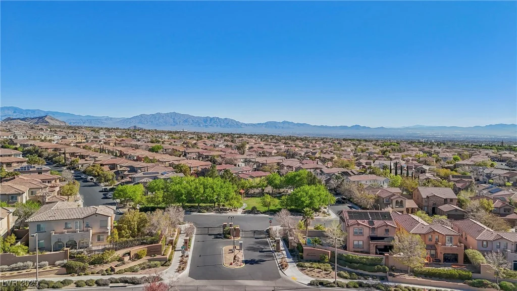 605 Bachelor Button, Las Vegas, NV 89138