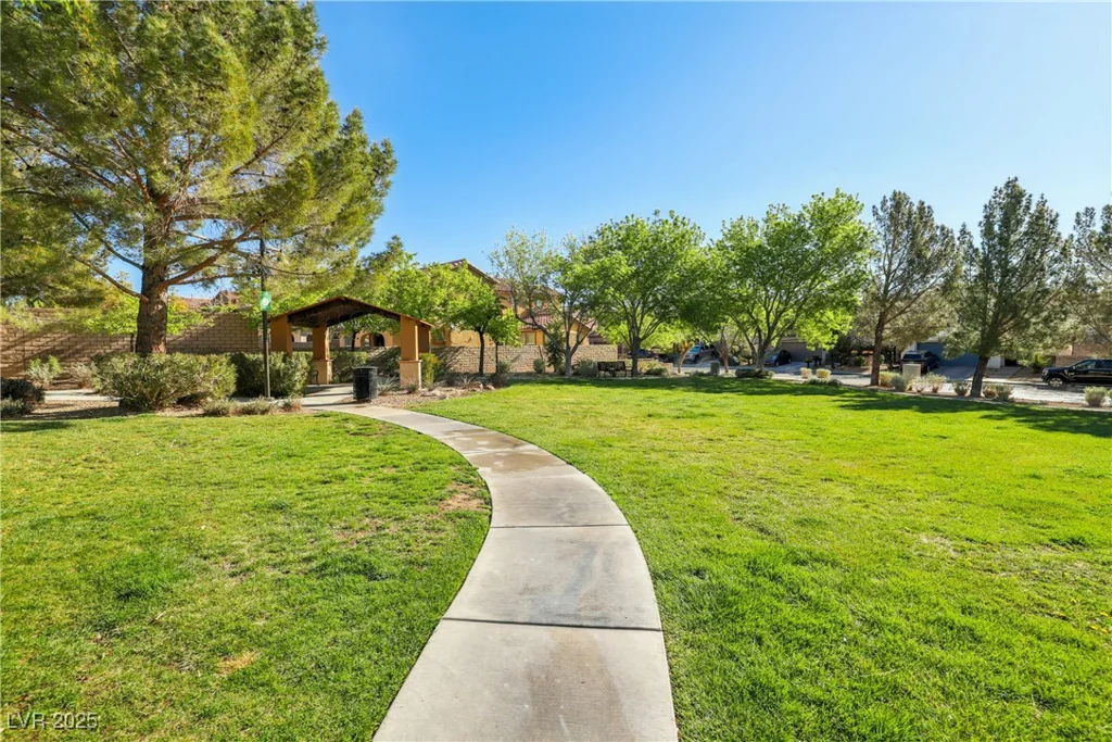 605 Bachelor Button, Las Vegas, NV 89138