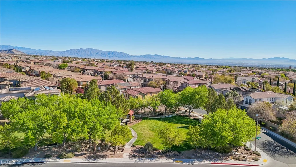 605 Bachelor Button, Las Vegas, NV 89138